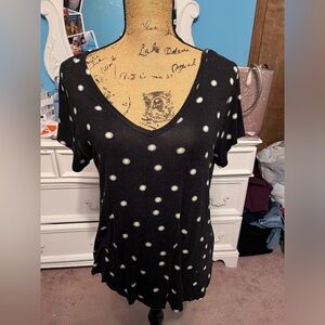 Black t-shirt with flower design